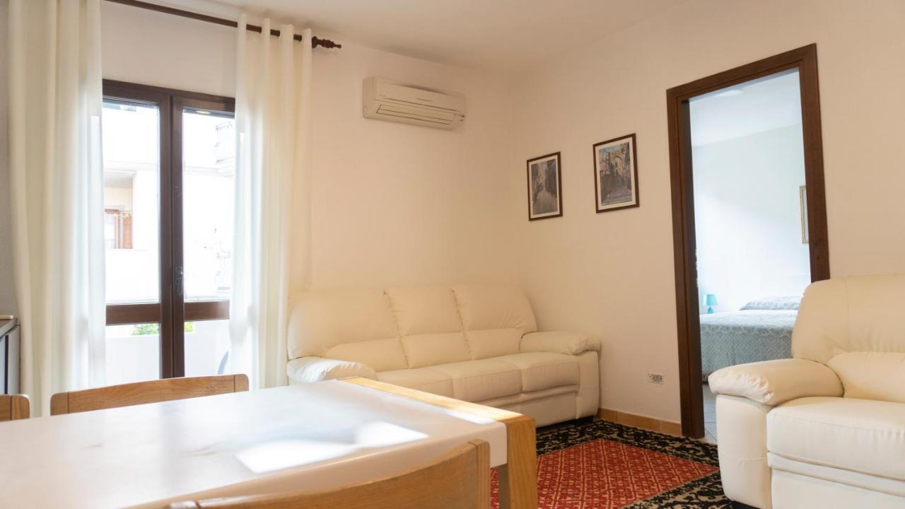 Sa Domu Downtown - Pms Casevacanze ออลเบีย ภายนอก รูปภาพ